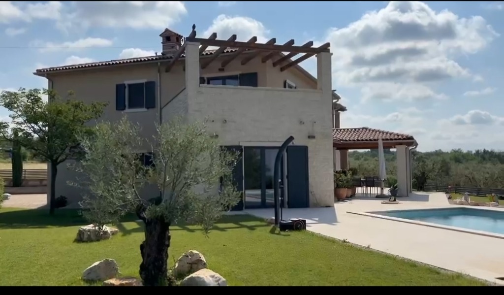 Screenshot_20250530_071635_WhatsApp